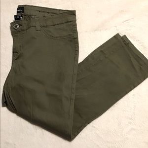 Price Drop 🌈Jegging Cropped Pants 🍭